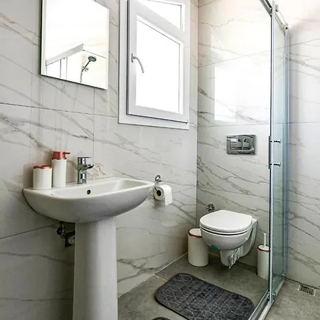 Вилла 4 Bedroom