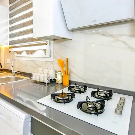 Villa 4 Bedroom - 5847