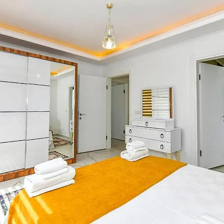 4 Bedroom - 5847 Villa *