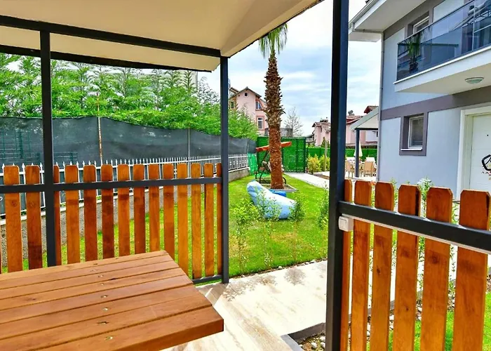 Vilă 4 Bedroom *